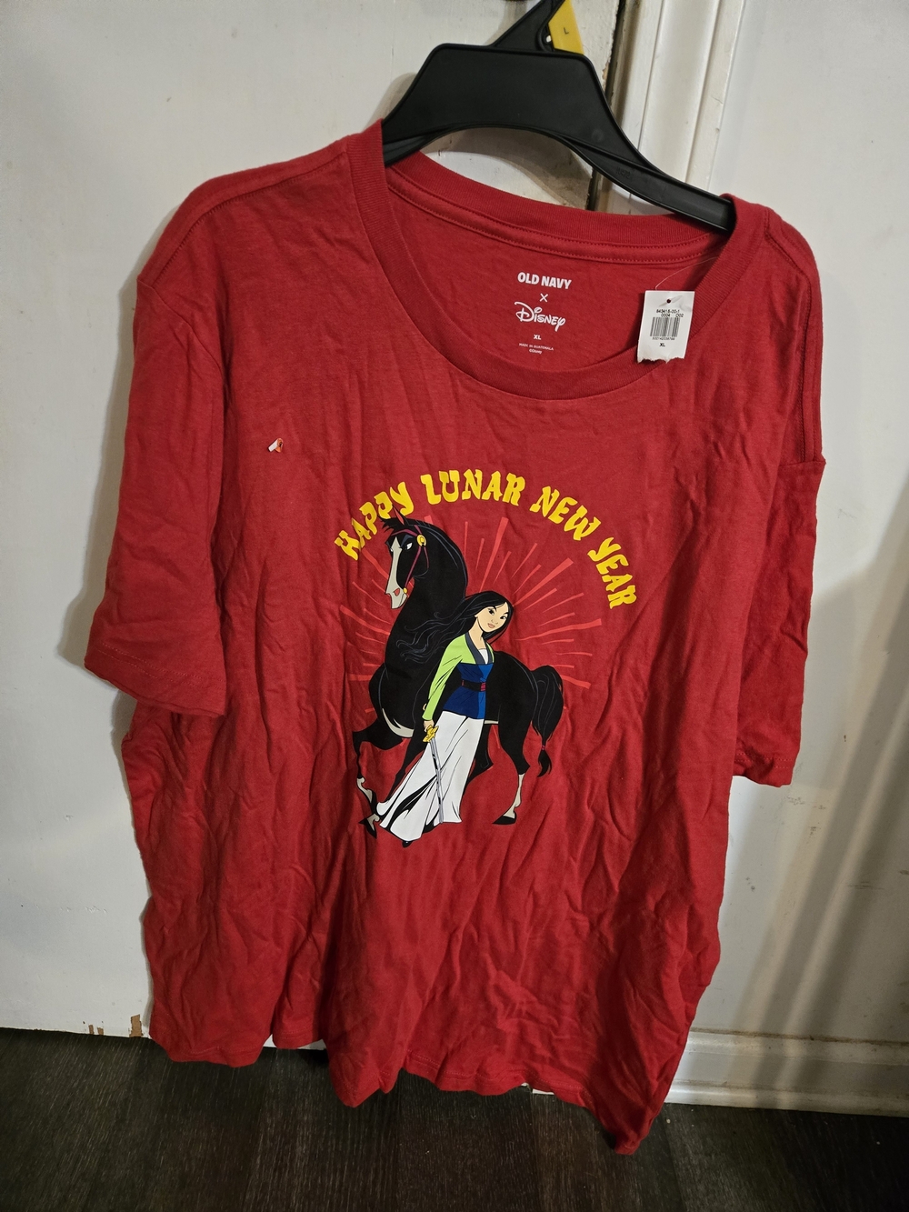 Old Navy Red Disney Mulan Lunar New Year Graphic Tee Sx XL